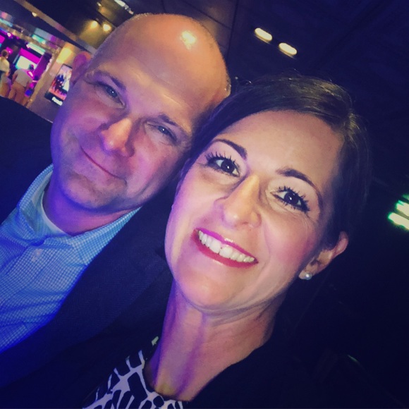 Meet your Posher, Kandi - Picture 1 of 3